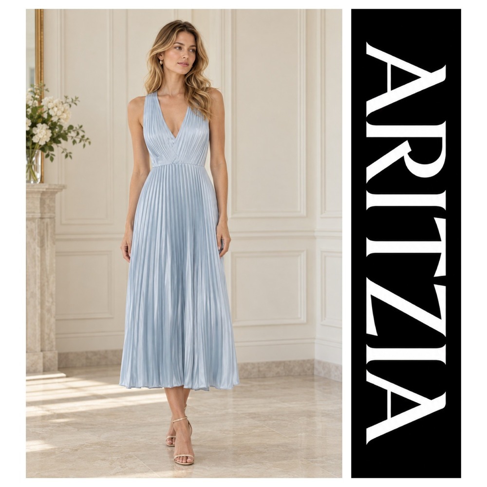 Aritzia TEN Light Blue Pleated Rio Satin V-Neck Sleeveless Maxi Dress 8 NWT